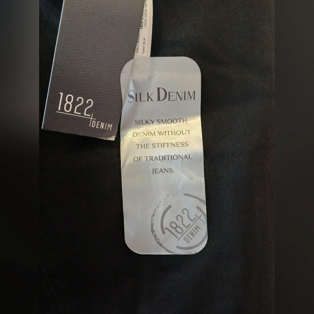 Women's Black Jeans - Picture 5 of 14